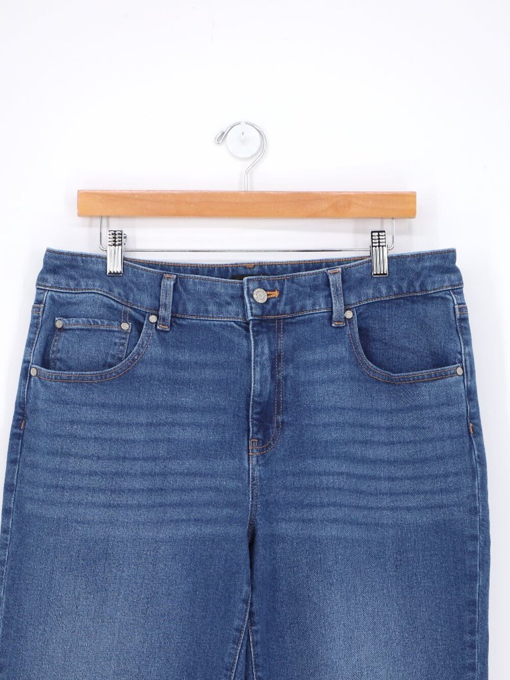 TALBOTS Everyday Relaxed Leg Jeans - Sonia Wash Size 12 - Picture 5 of 8